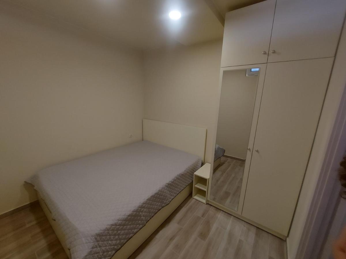 Andrew'S 2 Rooms Apartment In Batumi Ანდრიას 2 Ოთახიანი Აპარტამენტი Ბათუმში Exterior photo